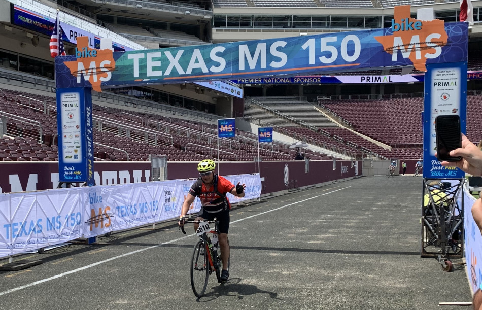 Tim-Biking-in-MS-150.JPG